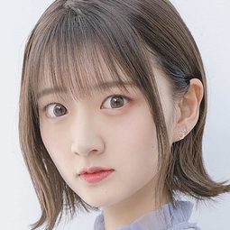 山根 綺 飾演 Ikumi Akagi (voice)