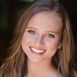 Anna Stadler - 單車上的夏天演員 飾演Preppy Teen (uncredited)