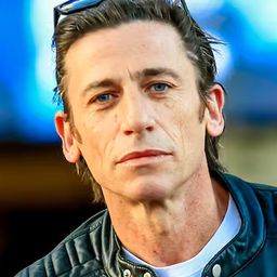 迪亞哥·克雷莫內西 飾演 Raúl