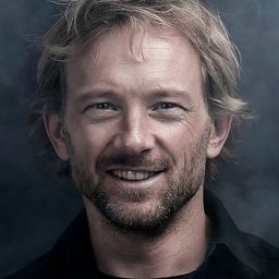 Richard de Maaré - Amsterdam Heavy演員 飾演Moko