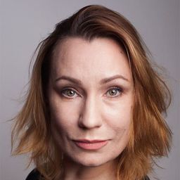 Olga Tumaykina 飾演 Dalinska