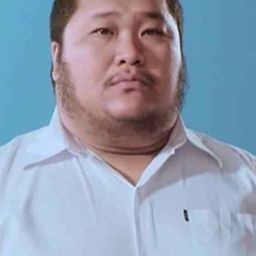 David Saragih 飾演 Preman 1