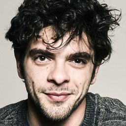 Giovanni Anzaldo 飾演 Marc Bresson