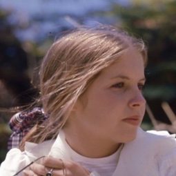 Jane Vallis 飾演 Marion Quade