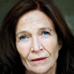 Tatja Seibt 飾演 Herta Dormin