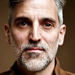 Grégoire Le Du - 小小的絕招演員 飾演Monsieur Moisard