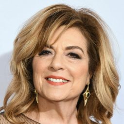 卡羅琳·亞倫 - This Is My Life演員 飾演Martha Ingels