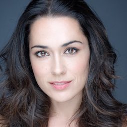 Eva Marciel - 第二回合演員 飾演Alicia