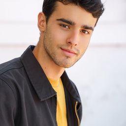 Noah D'Annunzio - 紙飛機演員 飾演Sydney Finalist