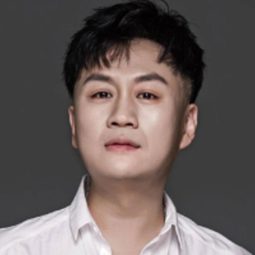 鄭鈞顥 飾演 Tan Qingsong