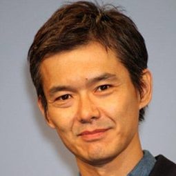 渡部篤郎  - 爆彈演員 飾演Kiyomiya