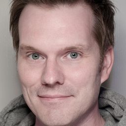 Phil Harvey 飾演 Self