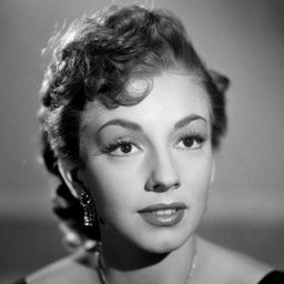 Evangelina Elizondo 飾演 Sofía