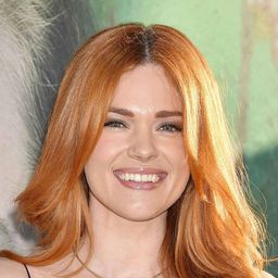 Blair Bomar 飾演 Emma Wilkinson