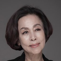 孫淑子 - 狗日的下午演員 飾演Kyeong-Sook