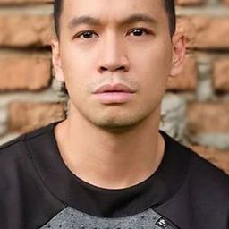 山謬·黎剎 飾演 Samuel Rizal