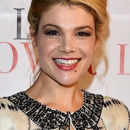 Nadeah Miranda 飾演 Shelley