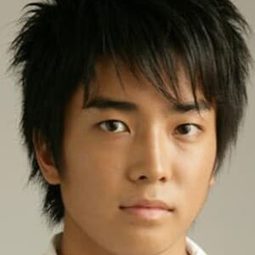 大和田健介 - ドロメ 女子篇演員 飾演Riku Minezaki