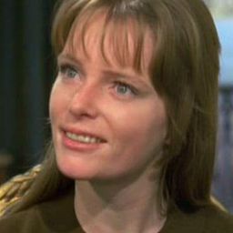 Prunella Ransome 飾演 Fanny Robin