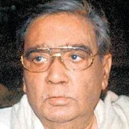 普拉卡什·梅赫拉 飾演 