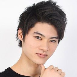 川﨑健太 飾演 
