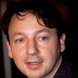 齊伯尼·查馬修瓦斯基 飾演 Vice-President