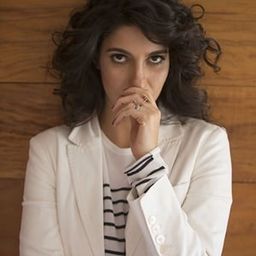 Antônia Pellegrino - 雨林深處的啞火編劇