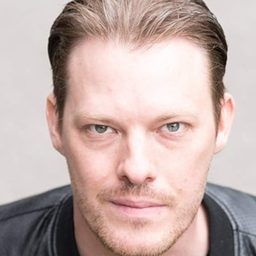 Magnus Sundberg - 瓊森幫：完美盜竊演員 飾演Servitör på ryska handelskammaren