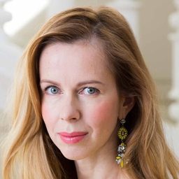 Maria Avdyushko 飾演 Mother