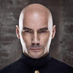 Grant Morrison 飾演 Self