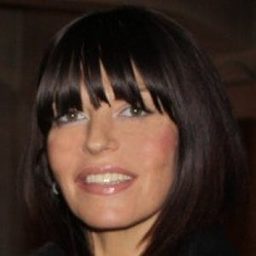 Marina Smirnova 飾演 Dina