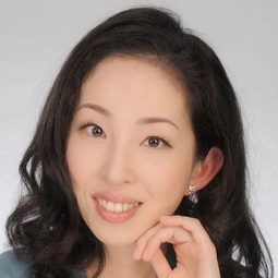 Mami Kameoka 飾演 Sakuta's Mother (voice)