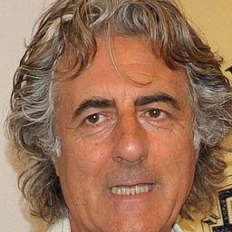 馬圖費羅 飾演 Carlo Mazzone