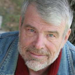 Max Thayer 飾演 Mac Jarvis