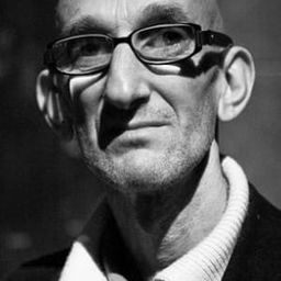 Benito Pocino - Platillos volantes演員 飾演Tipo inquieto