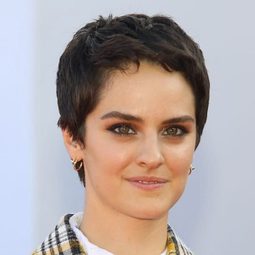 諾艾美．梅朗 - 英雄的歸來演員 飾演Pauline