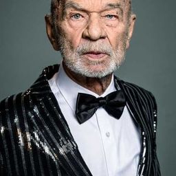 Ryszard Kotys 飾演 Członek komisji etyki lekarskiej