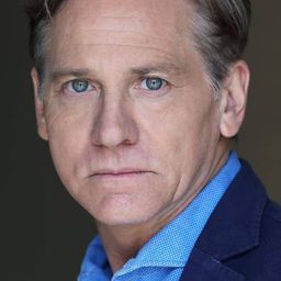 Giulio Scarpati 飾演 Mario Boschi