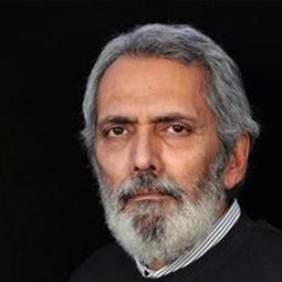 Farrokh Nemati 飾演 