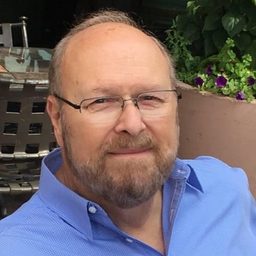 Arthur Rosenberg 飾演 Dr. Eastman