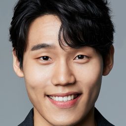喬漢俊 飾演 Lee Chang-wu