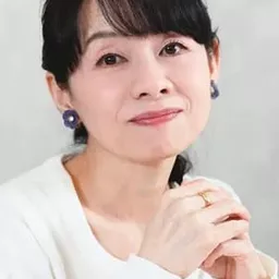 寺島まゆみ 飾演 