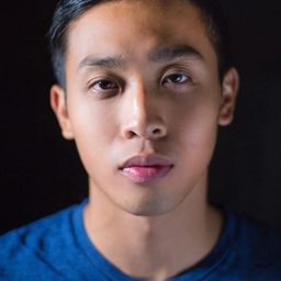 Lukaz Leong 飾演 Tracksuit Raver