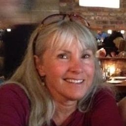 Tracy Stratford 飾演 Lucy Van Pelt (voice)