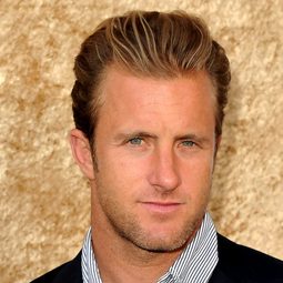 史考特·凱恩 飾演 Cole Younger