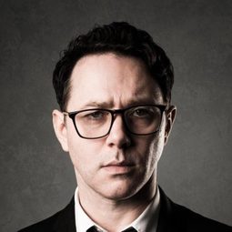 里斯·謝爾史密斯 飾演 Zach Whitehead