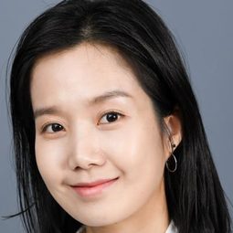 金詩恩 飾演 Ji-young