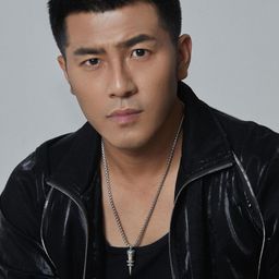 王濤  飾演 Le grand gars