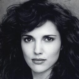 Ashley Laurence - 猛鬼嚇人演員 飾演Cathryn Farrell